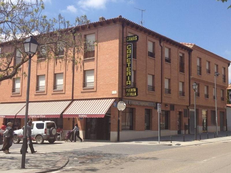 Hostal Puerta La Villa Valladolid Exterior foto